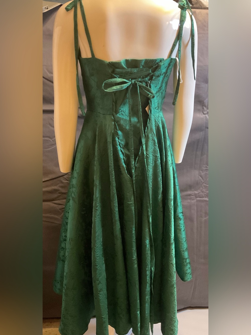 Emerald Green Fit-and-Flare Tea Length Dress - Picture 2 of 2